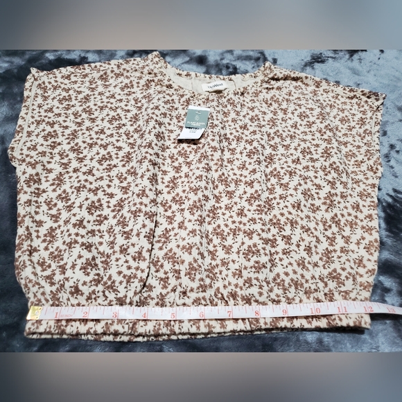 NWT Cinched Hem Coastal Cotton Top Size X-Small in Mountain Floral by UpWest - Picture 11 of 13